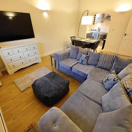 Cosy Central Modern Apartment ナントウィッチ エクステリア 写真